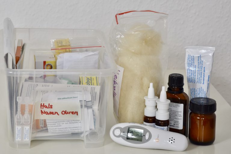 Eine gut sortierte Hausapotheke - so hast du im Notfall alles